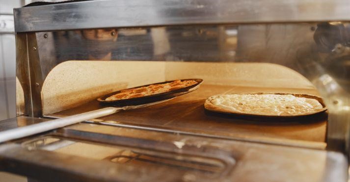 Deck-pizza-oven-in-a-commercial-kitchen