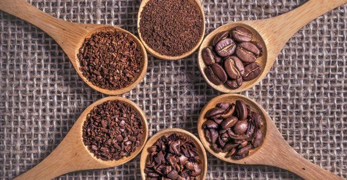 Coffee-bean-grinds-of-different-sizes
