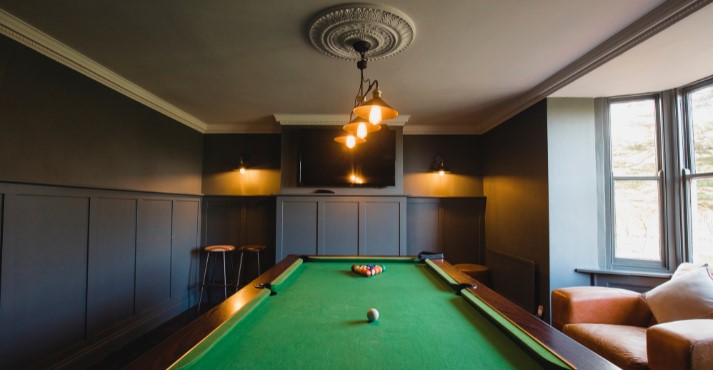 game-rooms-and-recreational-areas